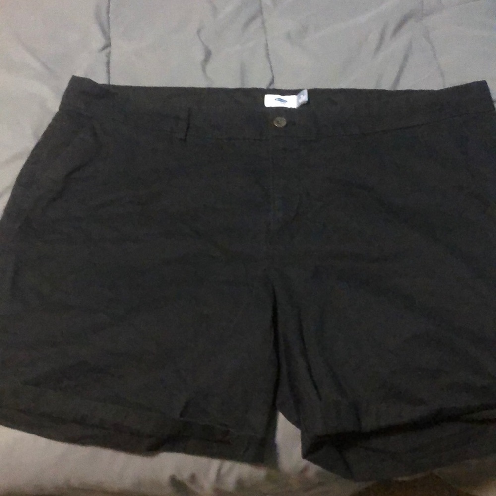 Old navy black shorts size 24